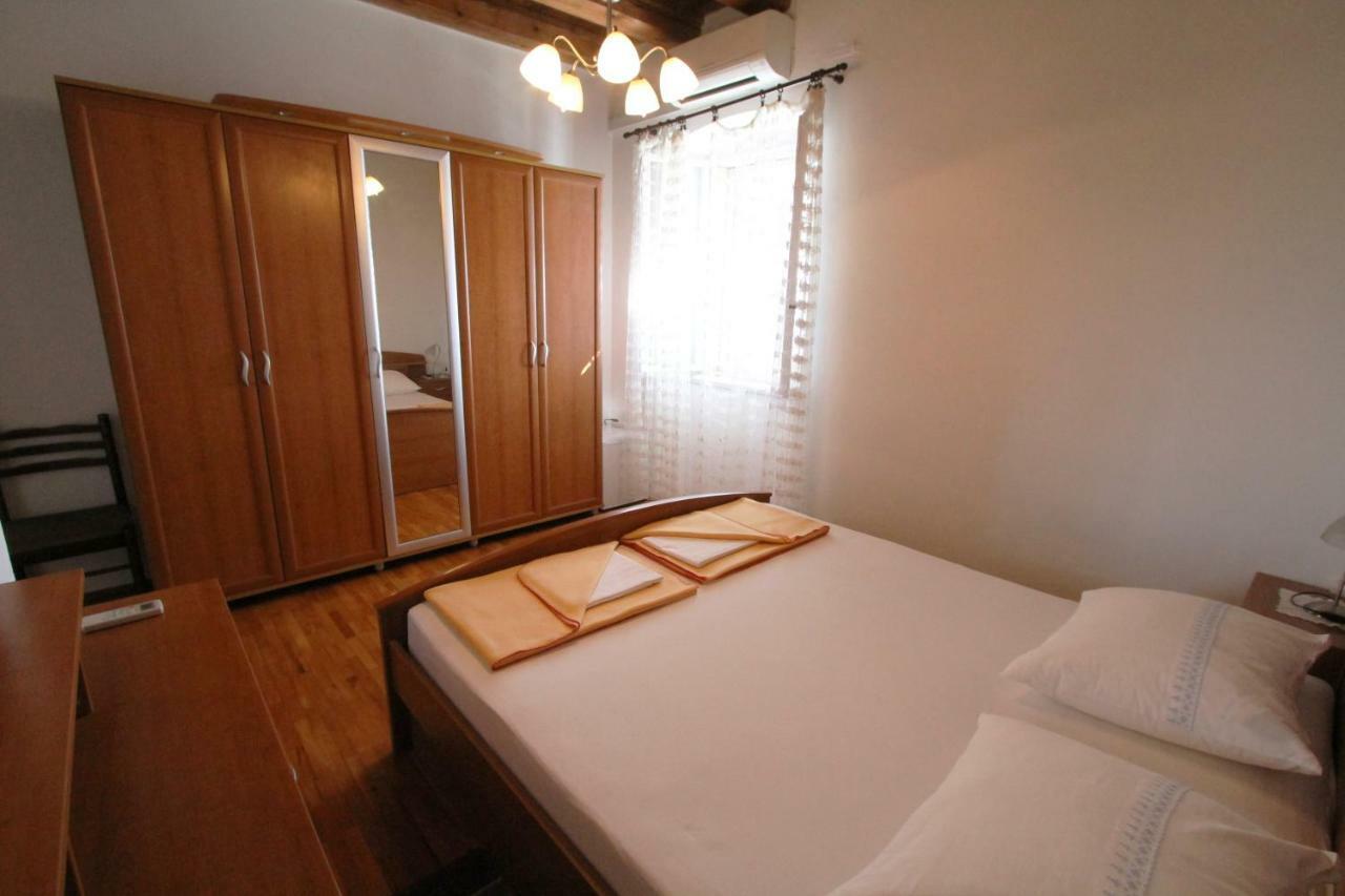 Seafront Rooms フヴァル エクステリア 写真